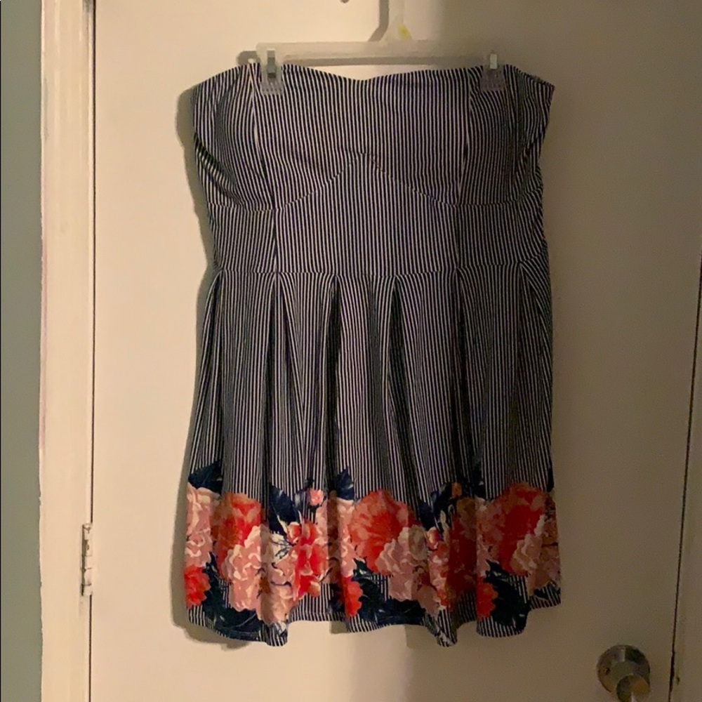 Strapless dress